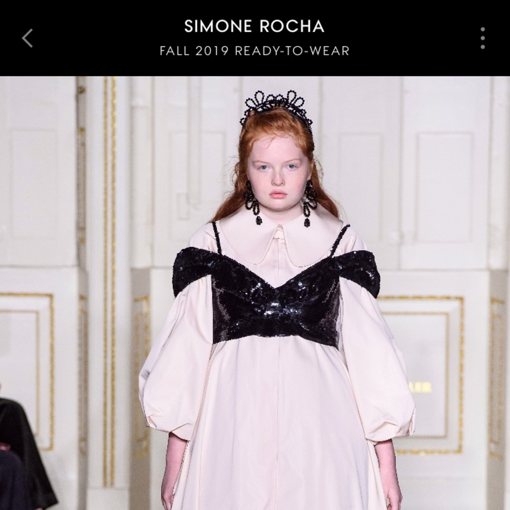 Simone Rocha Runway FW19 - Picture 5 of 5